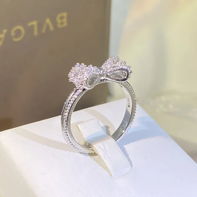 Tie Clip Silver - Nhẫn Nơ Sang Trọng Đính Đá